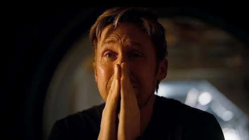 Project Hail Mary Hindi Trailer: साइंस टीचर और 5 पैर वाला एलियन मिलकर बचाएंगे धरती, 20 मार्च को फैसला- दुनिया बचेगी या खत्म?