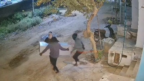 Video: Thieves Came For Gold, Left With Steel Almirah Citing Lack Of Time