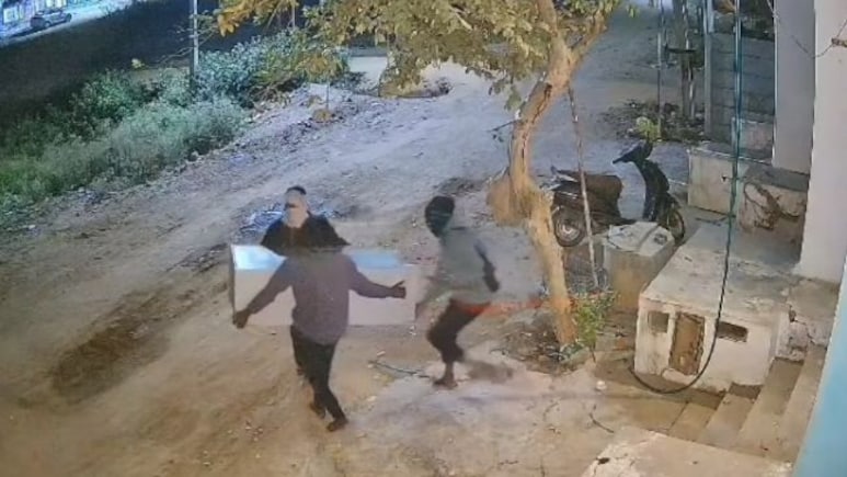 Video: Thieves Came For Gold, Left With Steel Almirah Citing Lack Of Time