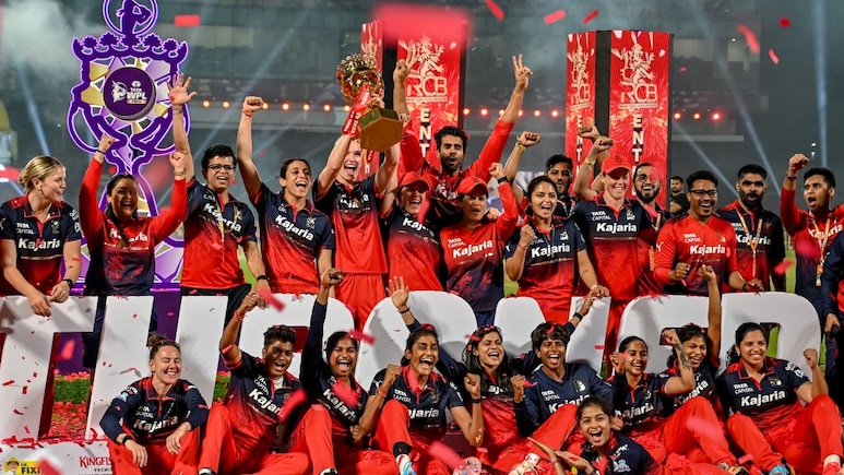 WPL में स्मृति मंधाना की RCB की जीत पर झूम उठे विराट कोहली, खास संदेश लिखकर ऐसे दी बधाई