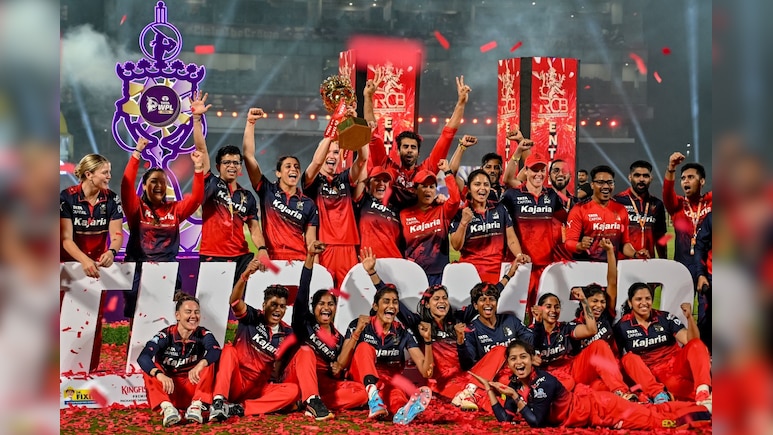 RCB vs DC WPL 2026 Final Highlights: रोमांचक मुकाबले में बेंगलुरु ने दिल्ली को हराकर दूसरी बार जीता खिताब