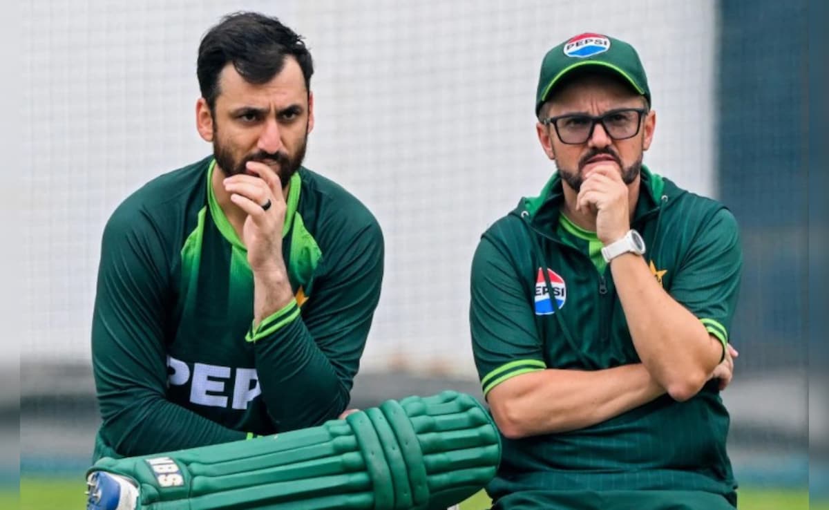 मुफ्त में पैसे ले रहे हैं?, माइक हेसन पर बुरी तरह भड़के मोहम्मद कैफ, लताड़ की वजह आपको भी कर देगी हैरान