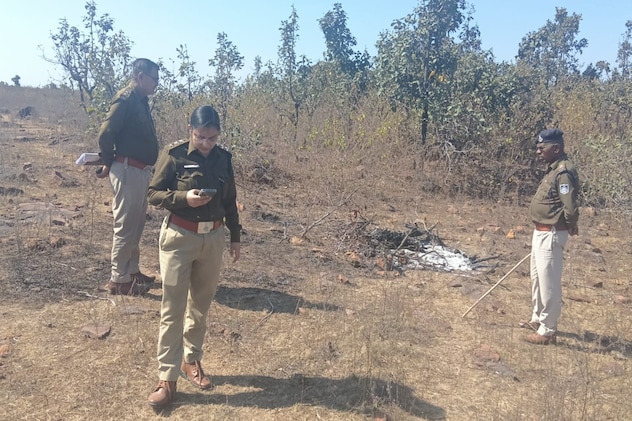 Murder Case: मैहर में मानसिक रूप से विक्षिप्त महिला की हत्या; अर्धजला शव मिलने से हड़कंप