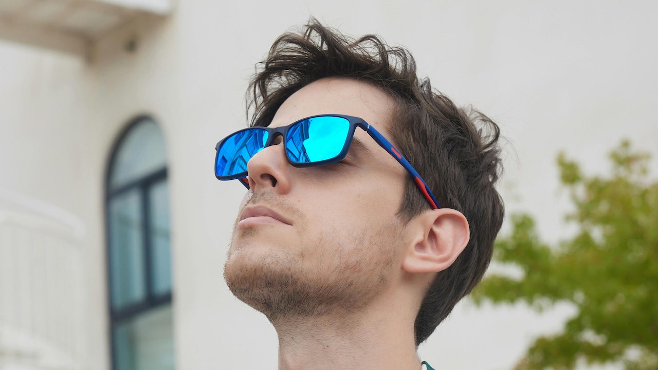 Which type of sunglass do you want to try from Flipkart Big Bachat Days?