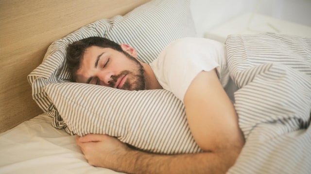 Proper sleep timings can ensure you don't suffer from daytime fatigue