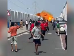 Video: Man Yells <i>"Side Ho Jaa"</i> As Missile Falls From Sky In Qatar, Blows Up