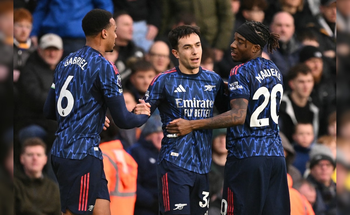 Arsenal Stretch Premier League Lead As Chelsea, Liverpool Stage Comebacks