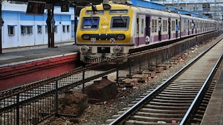 मुंबई लोकलच्या इतिहासात पहिल्यांदाच घडतंय असं काही! नव्या ट्रेनची यूपीत टेस्ट, काय आहे कारण?