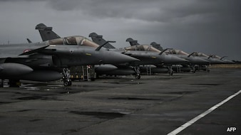 मेगा 'वायु शक्ति 2026': पाकिस्तान की सीमा पर आज 12 हजार किलो के बम दागेगी इंडियन एयरफोर्स