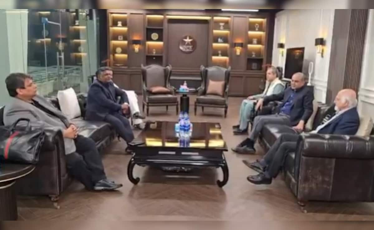 संयुक्त अरब अमीरात क्रिकेट बोर्ड ने PCB को पत्र लिखकर लगाई फटकार, पाकिस्तान के दोहरे रवैये की खुल गई कलई