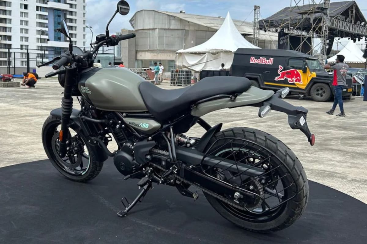 Royal Enfield Guerrilla 450 - Shadow Ash