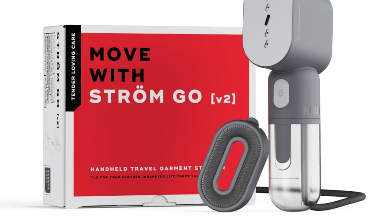 Garment Steamer Vs Iron: Which One Should You Use And When? Garment Steamer Vs Iron: Which One Should You Use And When?