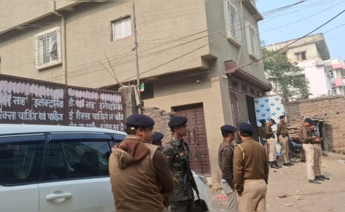 पटना NEET छात्रा मौत मामला: धमकियों के बीच बढ़ी परिवार की सुरक्षा, घर पर लगाए गए CCTV कैमरे