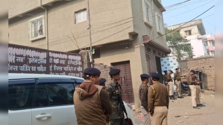 पटना NEET छात्रा मौत मामला: धमकियों के बीच बढ़ी परिवार की सुरक्षा, घर पर लगाए गए CCTV कैमरे