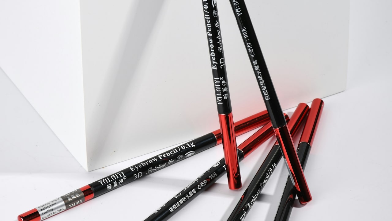 Brow Pencil Vs Brow Gel: Which Is Better For Sparse, Patchy Brows? Brow Pencil Vs Brow Gel: Which Is Better For Sparse, Patchy Brows?