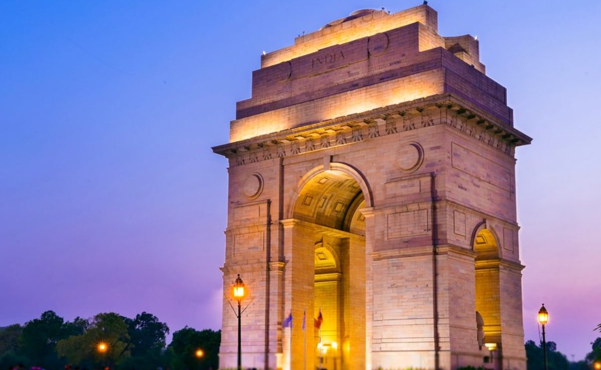 Lifelong Mumbai Resident Impressed By Delhi: 'You Guys Are Underselling Your City'