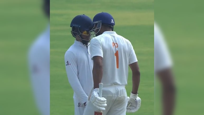 Ranji Trophy Final: जम्मू के कप्तान पारस डोगरा पर एक्शन तय, बीच मैदान खिलाड़ी से ही झड़प, मिल सकती है ये सजा