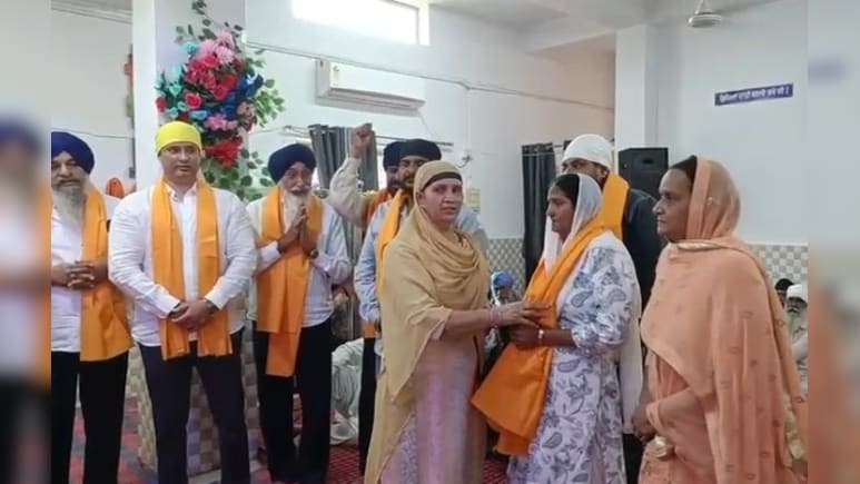 सिख से ईसाई बने दो परिवारों ने अब की 'घर वापसी', बोले- पूर्वजों की परंपरा में ही शांति है