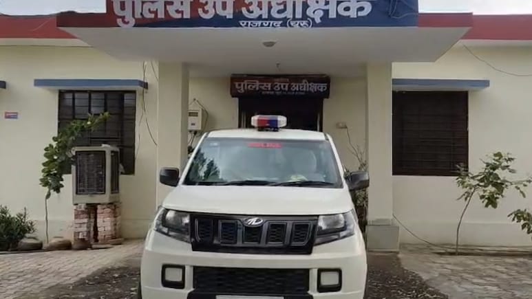 ट्रक में कचरे की आड़ में अफीम हो रहा था सप्लाई, चूरू पुलिस ने किया भंडाफोड़