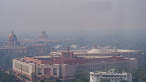 Rain Alert: सर्दी गई पर आने वाली है बारिश , चुभती गर्मी के बीच फिर बदलेगा मौसम, जानें दिल्ली NCR से पंजाब तक वेदर अपडेट