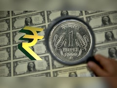 Rupee vs Dollar: डॉलर के मुकाबले रुपये में लगातार 7वें दिन गिरावट, ईरान युद्ध के बाद 6% टूटा, जानिए जेब पर क्या होगा असर