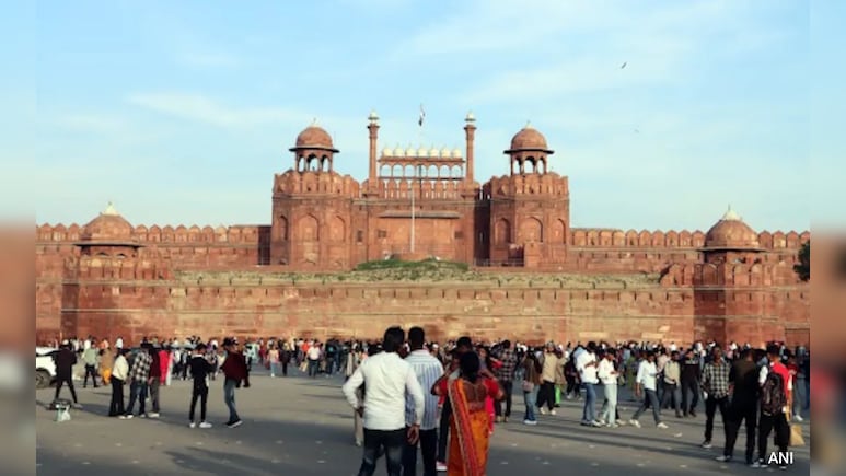 Delhi Red Fort: लाल किला 15 अगस्त तक रहेगा बंद, घूमने का प्लान है तो पहले जान लें यह जरूरी अपडेट