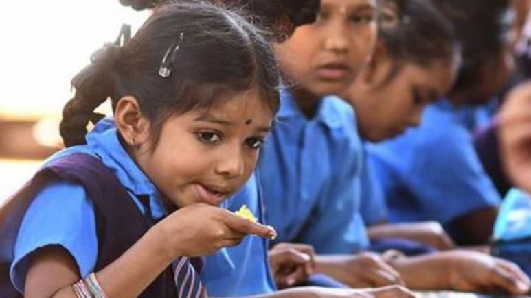 Sangli News: तुमची मुलं सुरक्षित आहेत का? झेडपी शाळेची अभिनव आयडिया, पालक- शिक्षकांचं टेन्शन मिटलं!