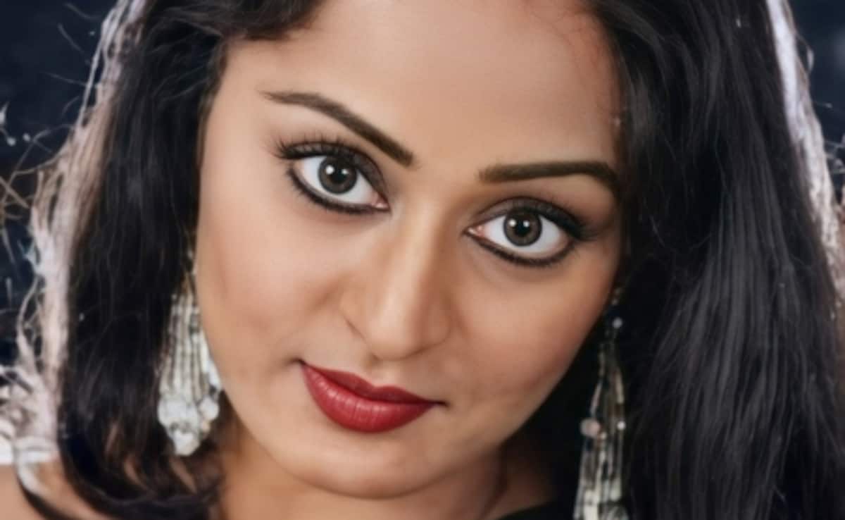 'चालाक बहू', 'गुस्सैल भाभी' के रोल में पॉपुलर हुई ये एक्ट्रेस, पति के निधन के बाद छोड़ी एक्टिंग