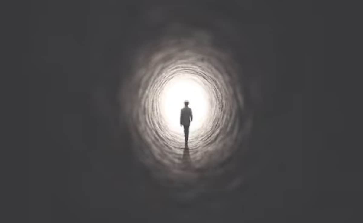 मौत के बाद क्या होता है? रिसर्च में डॉक्टर ने किया चौंकाने वाला खुलासा