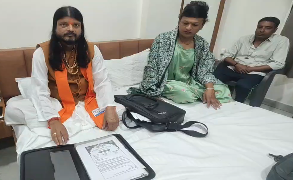 Kinnar Jihad: किन्नर अखाड़ा संस्थापक का दावा; इंदौर से चल रहा &lsquo;किन्नर जिहाद&rsquo; नेटवर्क, PM-CM से शिकायत