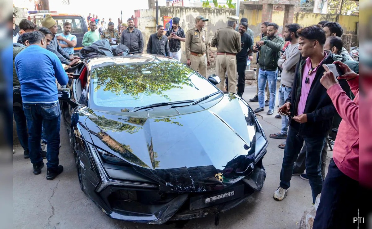 कानपुर के लैंबॉर्गिनी वाले शिवम के घर पहुंची पुलिस बैरंग लौटी, FIR में जुड़ा नाम, थाना प्रभारी लाइन हाजिर