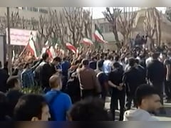 ईरान में बढ़ते तनाव के बीच भारत अलर्ट, नागरिकों को देश छोड़ने की दी सलाह