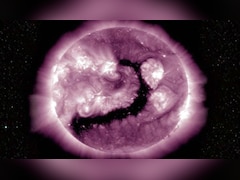 सूरज ने खोला 8 लाख किमी चौड़ा दरवाजा, धरती की ओर बढ़ा सौर तूफान