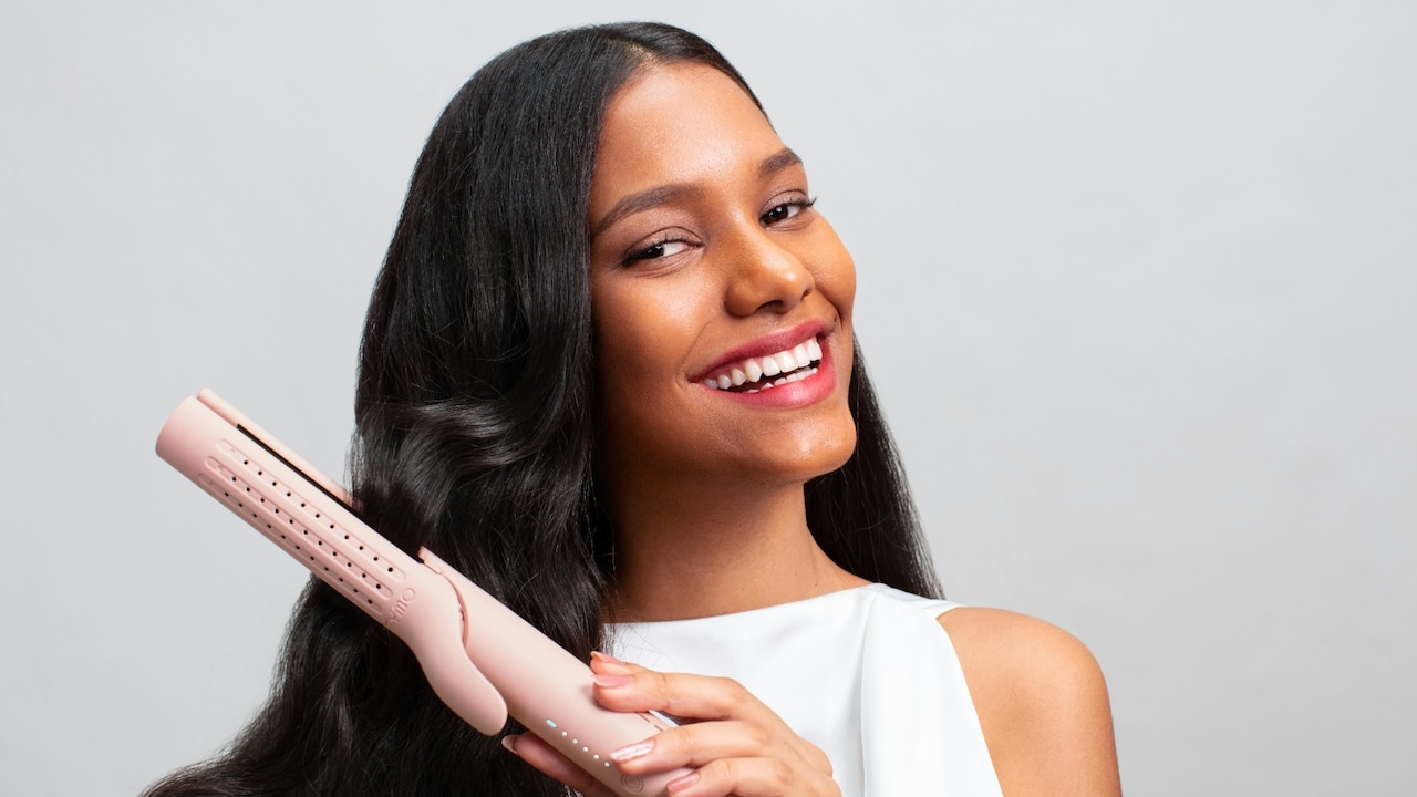 Ceramic vs Titanium Hair Straighteners: Which Damages Less? Ceramic vs Titanium Hair Straighteners: Which Damages Less?