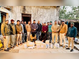 गांव में चल रही थी ड्रग्स की फैक्ट्री! इंदौर नारकोटिक्स ने दी दबिश, करोड़ों के माल के साथ दो गिरफ्तार