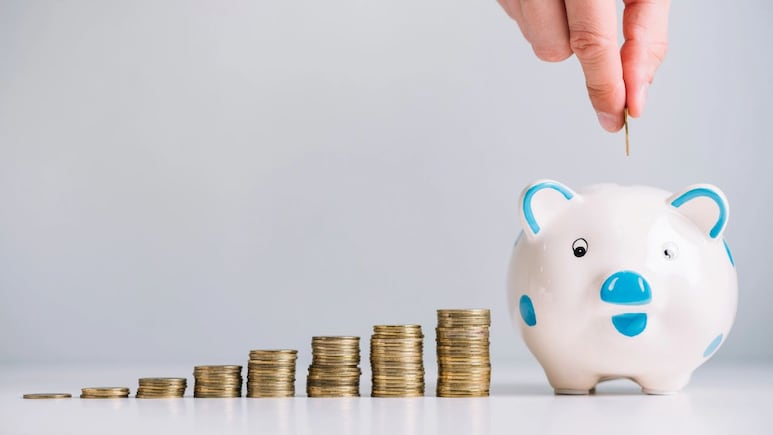 Rs 10,000 SIP Vs FD Vs PPF: Which One Gives Better Returns Over 10 Years?