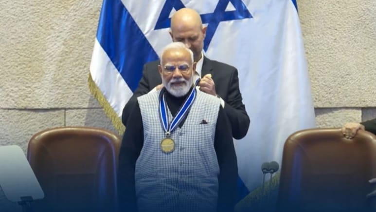 पीएम नरेंद्र मोदी को मिले अंतरराष्ट्रीय सम्मानों की पूरी लिस्ट