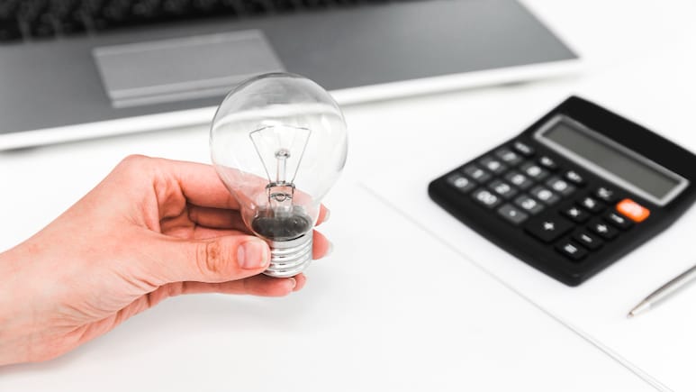 बिजली बिल ज्यादा आने पर शिकायत कैसे करें? इस ल&zwj;िंक पर क्&zwj;ल&zwj;िक करके म&zwj;िनटों में कर दें कंप्&zwj;लेंट