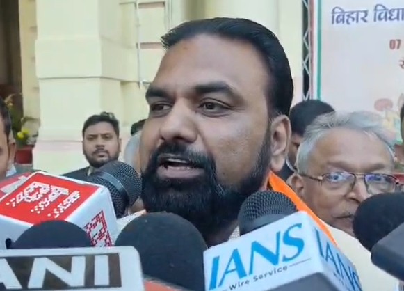 अब हमारी पुलिस का डर बेंगलुरु तक... तेजस्वी पर निशाना साधते-साधते ये क्या बोल गए सम्राट चौधरी