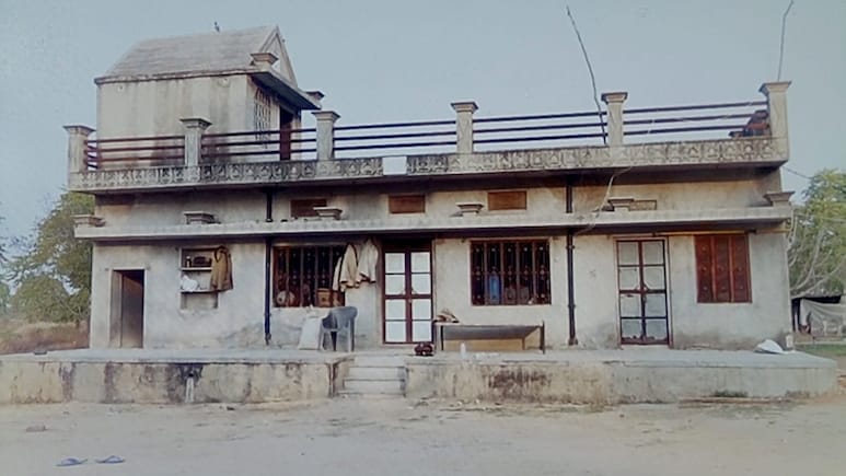 Police Arrests 4, Plan To Demolish "Fortress" In 9,550-kg Explosives Case