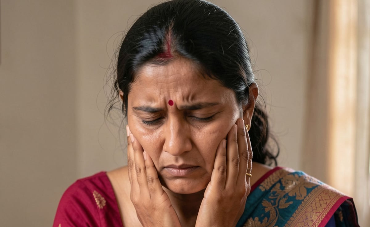 It's Not In Your Head: New Study Proves Why Women Feel Chronic Pain Differently