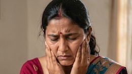 It's Not In Your Head: New Study Proves Why Women Feel Chronic Pain Differently