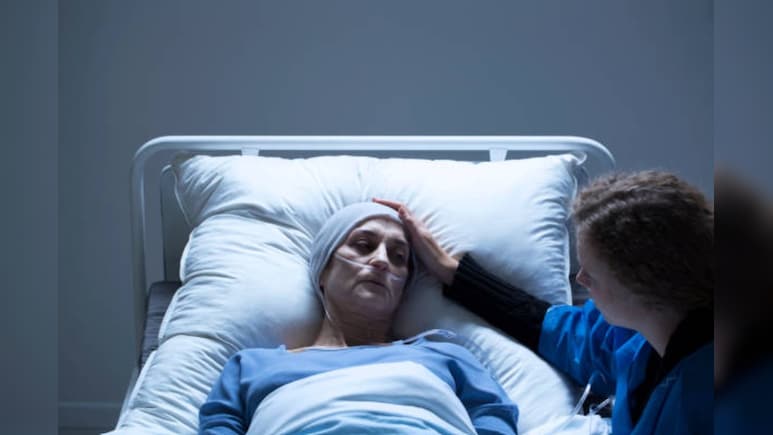 मरने से कुछ पल पहले लोग क्या कहते हैं? किस बात का देते हैं इशारा, ICU नर्स ने सुनाए रूह कंपा देने वाले लफ्ज