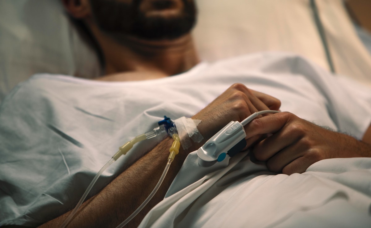 Diarrhoea Outbreak In Andhra, 1 Dead, 76 Hospitalised: Acute Diarrhoea Warning Signs Explained