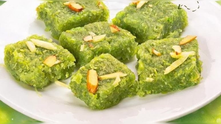 आज क्या बनाऊं: लौकी देखकर नाक मुंह बनाने वाले भी मांगकर खाएंगे,  बनाएं स्वाद से भरपूर लौकी की बर्फी