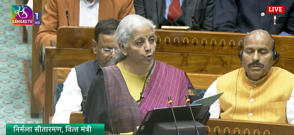 Budget 2026 LIVE: वित्त मंत्री का बजट भाषण शुरू, यहां पढ़ें पल-पल के लाइव अपडेट