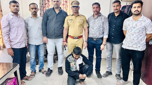 Mumbai Crime News: लोकलमध्ये जागेवरून वाद, प्रवाशाने दगड भिरकावला; नेम चुकला अन् भयंकर घडलं