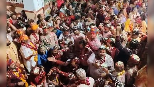 मां नागणेचीजी मंदिर से होली का आगाज, ढोल-नगाडों की गूंज, चंग की थाप और रंगों से रंगा पर&zwj;िसर&nbsp;