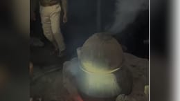 बांसवाड़ा पुलिस ने 60 जवानों के साथ सुबह 5 बजे की घेराबंदी, 150 लीटर देसी शराब जब्त; 20 भट्टियां तोड़ी&nbsp;