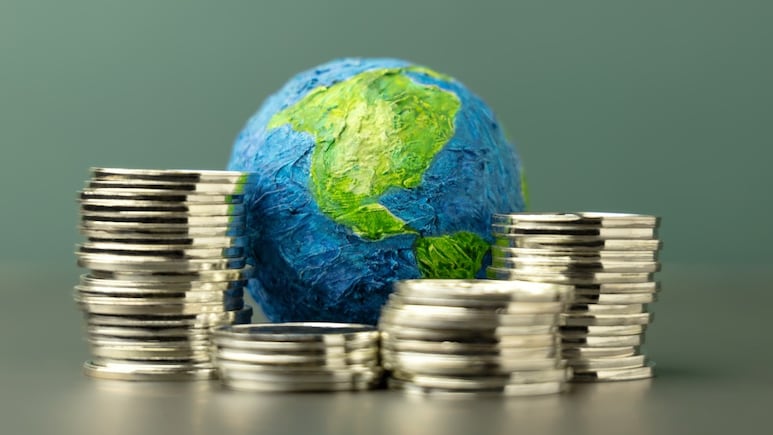 Commerce and Industry Ministry Notifies 100% FDI In Insurance Companies